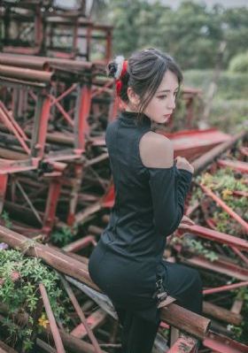 韩国和搜子同居的日子3中字_BD英语HD高清在线观看